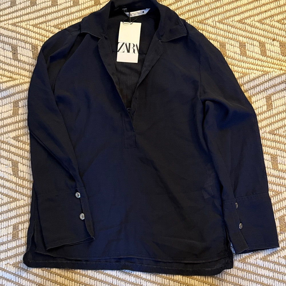 Zara Navy sheer V-Neck Blouse size XS